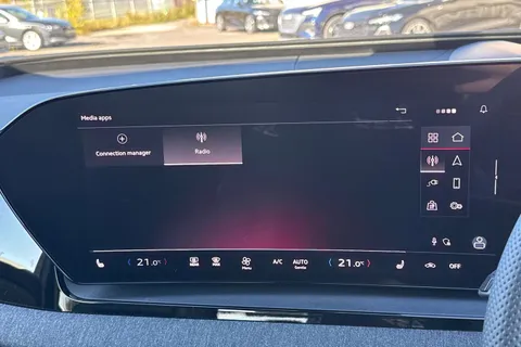  Audi Q6 E-Tron 83kWh S line Auto 5dr Thumbnail #39