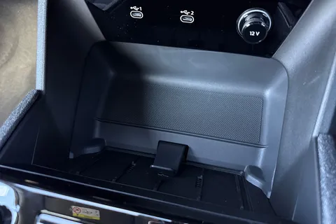  Audi Q6 E-Tron 83kWh S line Auto 5dr Thumbnail #50