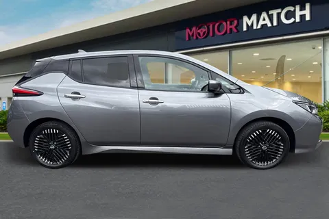 DS72WWC Nissan Leaf 59kWh e+ Tekna Auto 5dr Thumbnail #4