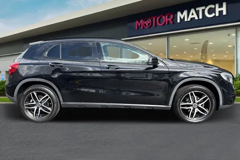SR68KCV Mercedes-Benz Gla 1.6 GLA180 Urban Edition 7G-DCT Euro 6 (s/s) 5dr Thumbnail #4