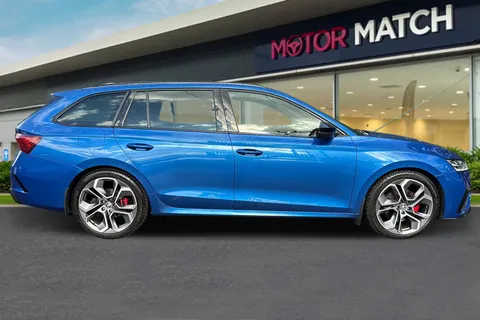 AP21GGZ Škoda Octavia 2.0 TDI vRS DSG Euro 6 (s/s) 5dr Thumbnail #4