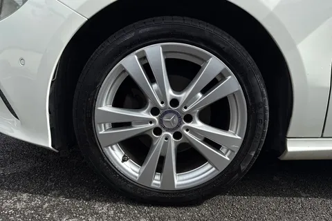 PY66DEU Mercedes-Benz A Class 1.5 A180d Sport (Executive) Euro 6 (s/s) 5dr Thumbnail #7