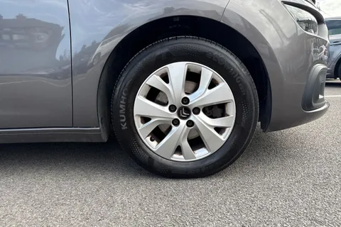 CN18HRL Citroën Grand C4 Picasso 1.2 PureTech Touch Edition Euro 6 (s/s) 5dr Thumbnail #7