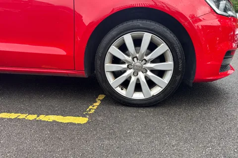 DE67DAO Audi A1 1.0 TFSI Sport Sportback Euro 6 (s/s) 5dr Thumbnail #7