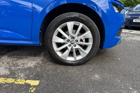 KY22TXV Škoda Kamiq 1.0 TSI SE DSG Euro 6 (s/s) 5dr Thumbnail #7