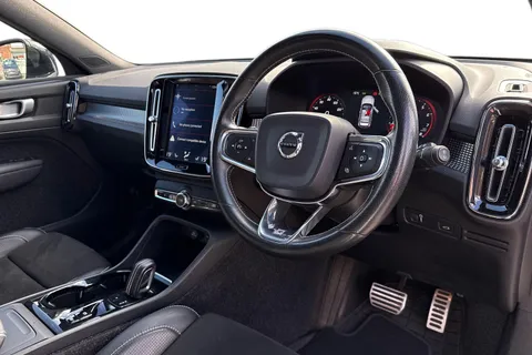 KX68NVP Volvo Xc40 2.0 T4 R-Design Pro Auto AWD Euro 6 (s/s) 5dr Thumbnail #8