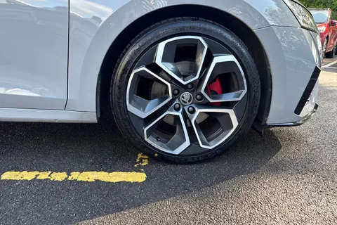 SK21JUB Škoda Octavia 2.0 TDI vRS DSG Euro 6 (s/s) 5dr Thumbnail #7