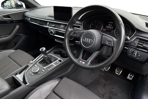 DG17PHF Audi A4 2.0 TDI ultra S line Euro 6 (s/s) 4dr Thumbnail #8