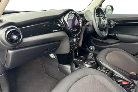 KO21XKV Mini Hatch 1.5 One Classic Euro 6 (s/s) 5dr Thumbnail #9