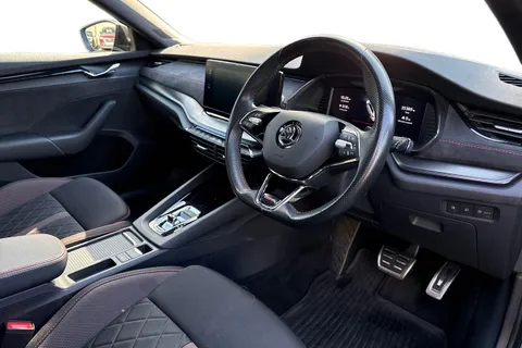 SK21JUB Škoda Octavia 2.0 TDI vRS DSG Euro 6 (s/s) 5dr Thumbnail #8