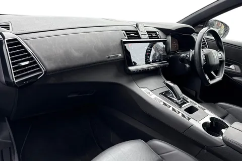 SA19KWM DS Automobiles Ds 7 Crossback 1.6 PureTech GPF Ultra Prestige Crossback EAT8 Euro 6 (s/s) 5dr Thumbnail #9