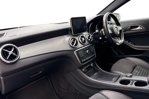 AD16KGG Mercedes-Benz Gla 2.1 GLA220d AMG Line (Premium Plus) 7G-DCT 4MATIC Euro 6 (s/s) 5dr Thumbnail #9