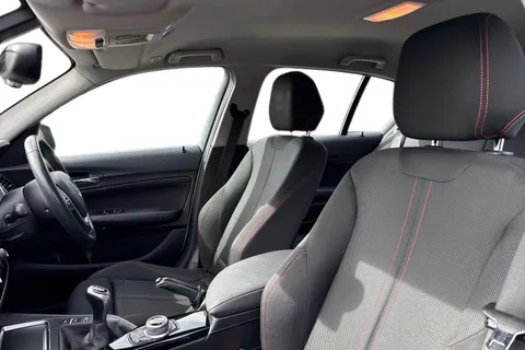 MT67PCZ BMW 1 Series 1.5 118i Sport Euro 6 (s/s) 5dr Thumbnail #11