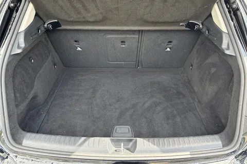 SR68KCV Mercedes-Benz Gla 1.6 GLA180 Urban Edition 7G-DCT Euro 6 (s/s) 5dr Thumbnail #10