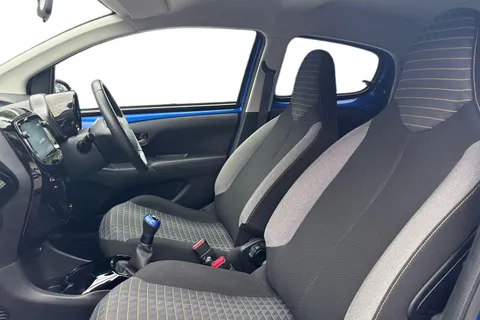 YH71EWX PEUGEOT 108 1.0 Collection Euro 6 (s/s) 5dr Thumbnail #11