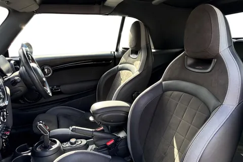 BD70CUW Mini Convertible 2.0 John Cooper Works Steptronic Euro 6 (s/s) 2dr Thumbnail #11