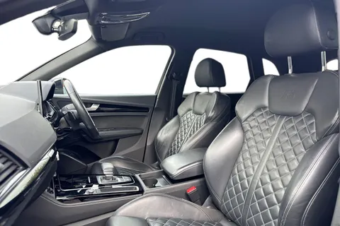 VN21JYR Audi Q5 2.0 TFSIe 50 Edition 1 S Tronic quattro Euro 6 (s/s) 5dr 17.9kWh Thumbnail #11