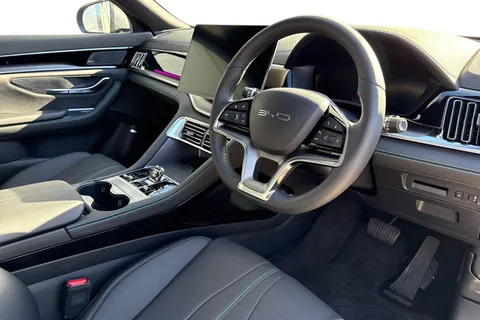 DG25RWU BYD Seal U 1.5 DM-i 18.3kWh Boost CVT Auto Euro 6 (s/s) 5dr Thumbnail #8