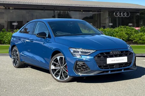 DV74KLU Audi S3 Black Edition TFSI 333 PS S tronic Thumbnail #2