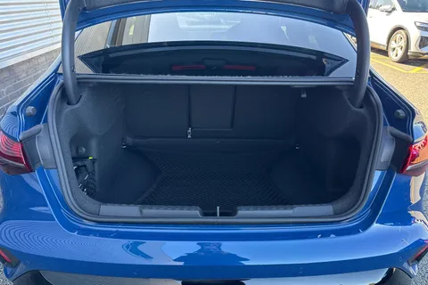 DV74KLU Audi S3 Black Edition TFSI 333 PS S tronic Thumbnail #7