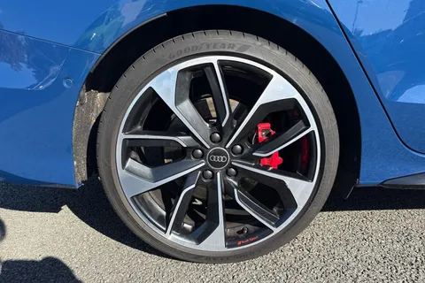 DV74KLU Audi S3 Black Edition TFSI 333 PS S tronic Thumbnail #11