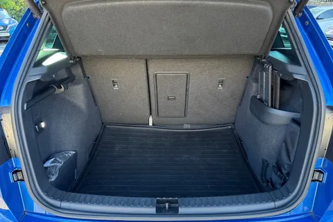 PX20OSC Škoda Karoq 1.5 TSI ACT SportLine Euro 6 (s/s) 5dr Thumbnail #10