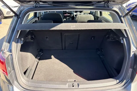 GL18RYG Volkswagen Golf 1.0 TSI 110 SE [Nav] 5dr | App Connect | Navigation Thumbnail #6