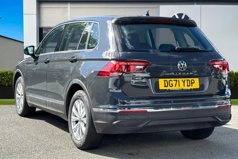 DG71YDP Volkswagen Tiguan 1.5 TSI (EVO) | Lane Assist Thumbnail #3