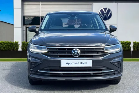 DG71YDP Volkswagen Tiguan 1.5 TSI (EVO) | Lane Assist Thumbnail #6