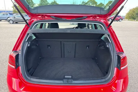 NJ20CXL Volkswagen Golf 1.6 TDI GT Edition Euro 6 (s/s) 5dr Thumbnail #7