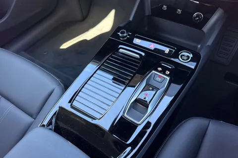 Audi A6 E-Tron Avant 100kWh Performance Sport Auto 5dr Thumbnail #23