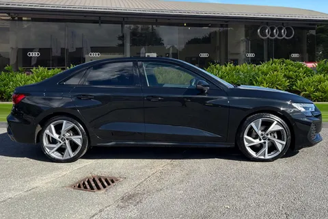 KR74ACZ Audi A3 Black Edition 35 TFSI 150 PS S tronic Thumbnail #4