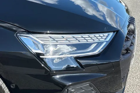 KR74ACZ Audi A3 Black Edition 35 TFSI 150 PS S tronic Thumbnail #9