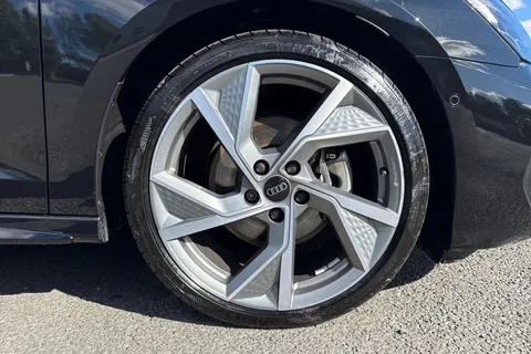 KR74ACZ Audi A3 Black Edition 35 TFSI 150 PS S tronic Thumbnail #10