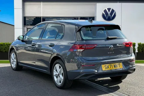 SK71WKT Volkswagen Golf 1.5 TSI Life 5dr **1 YEAR WARRANTY** Thumbnail #3