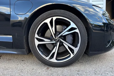 GJ73SFK Audi e-tron GT GT    quattro 350,00 kW Thumbnail #10