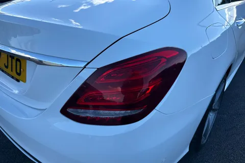 YY67JTO Mercedes-Benz C Class 2.1 C300dh AMG Line (Premium) G-Tronic+ Euro 6 (s/s) 4dr Thumbnail #8