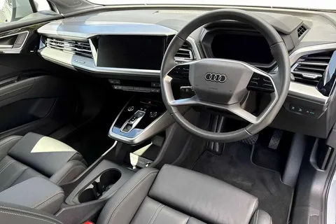 LR74WFH Audi Q4 e-tron 210kW 45 82kWh Sport 5dr Auto [Leather] Thumbnail #7