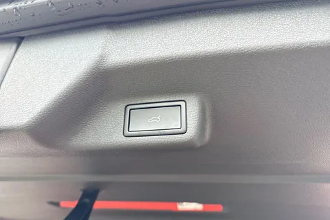 CX75BUZ Volkswagen ID. Buzz Pro 86kWh GTX MPV 5dr Electric Auto 4Motion (LWB, 7Seat) (340 ps) Thumbnail #29