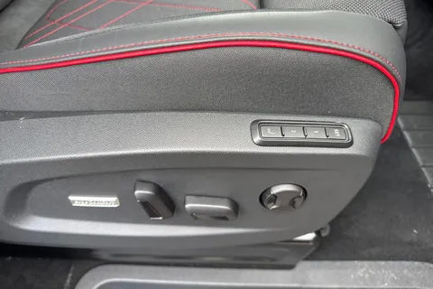 CX75BUZ Volkswagen ID. Buzz Pro 86kWh GTX MPV 5dr Electric Auto 4Motion (LWB, 7Seat) (340 ps) Thumbnail #33