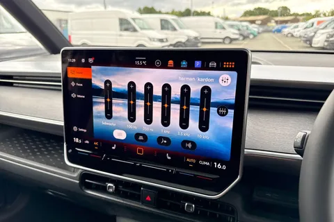 CX75BUZ Volkswagen ID. Buzz Pro 86kWh GTX MPV 5dr Electric Auto 4Motion (LWB, 7Seat) (340 ps) Thumbnail #53