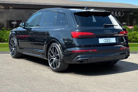 Audi Q7 3.0 TDI V6 Black Edition Tiptronic quattro Euro 6 (s/s) 5dr Thumbnail #3