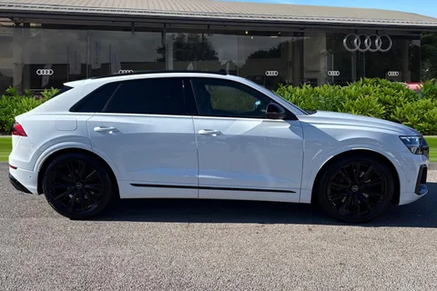  Audi SQ8 4.0 TFSI V8 Black Edition Tiptronic quattro Euro 6 (s/s) 5dr Thumbnail #4