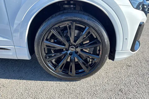  Audi SQ8 4.0 TFSI V8 Black Edition Tiptronic quattro Euro 6 (s/s) 5dr Thumbnail #10