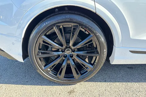  Audi SQ8 4.0 TFSI V8 Black Edition Tiptronic quattro Euro 6 (s/s) 5dr Thumbnail #11