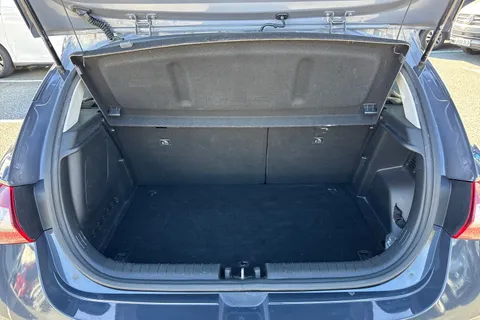 EK22ZNZ Hyundai I20 1.0 T-GDi MHEV Premium DCT Euro 6 (s/s) 5dr Thumbnail #7