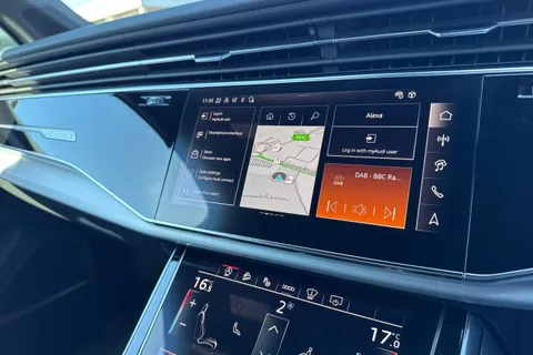  Audi Q7 3.0 TDI V6 S line Tiptronic quattro Euro 6 (s/s) 5dr Thumbnail #35