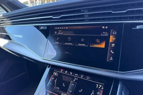  Audi Q7 3.0 TDI V6 S line Tiptronic quattro Euro 6 (s/s) 5dr Thumbnail #38