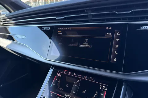  Audi Q7 3.0 TDI V6 S line Tiptronic quattro Euro 6 (s/s) 5dr Thumbnail #40