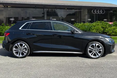 KS74FAJ Audi A3 S line 35 TFSI 150 PS S tronic Thumbnail #4